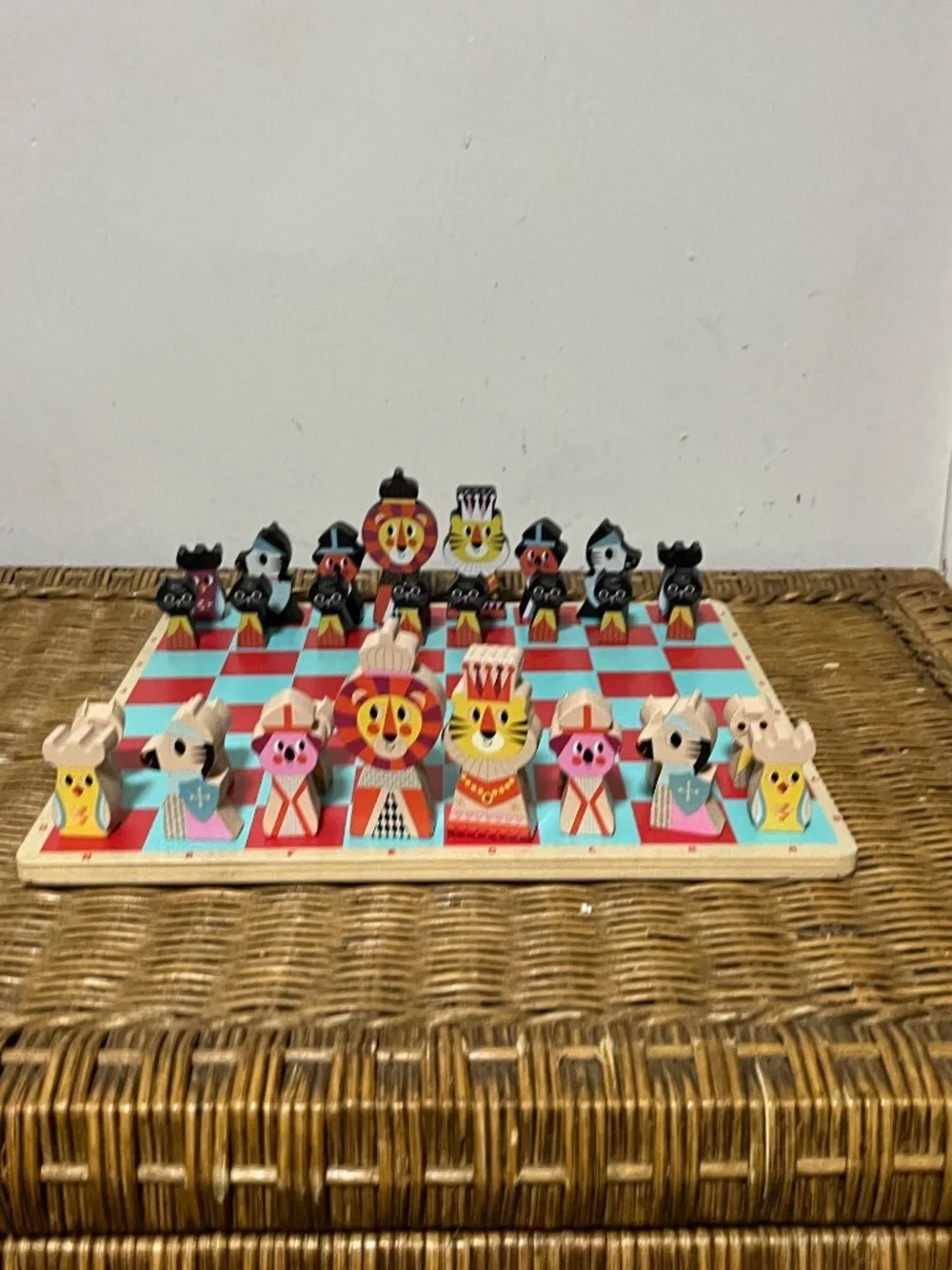 Vilac Mon Premier Jeu D'Échecs Wooden Chess Set.  Open Box
